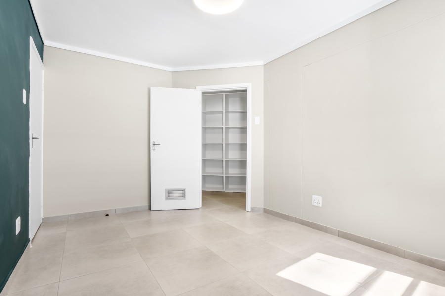 To Let 2 Bedroom Property for Rent in Sea Point Western Cape